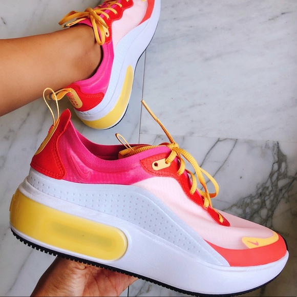 Nike Shoes - Nike air max Dia